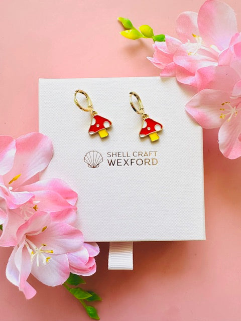 "Cute as a Button" Earrings