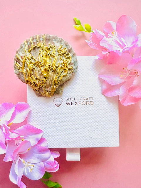 Brooch "Golden Touch"
