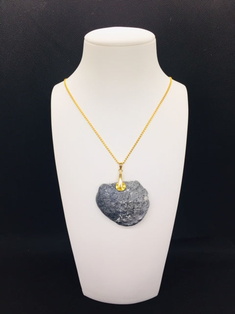 Shell Necklace "Solara"