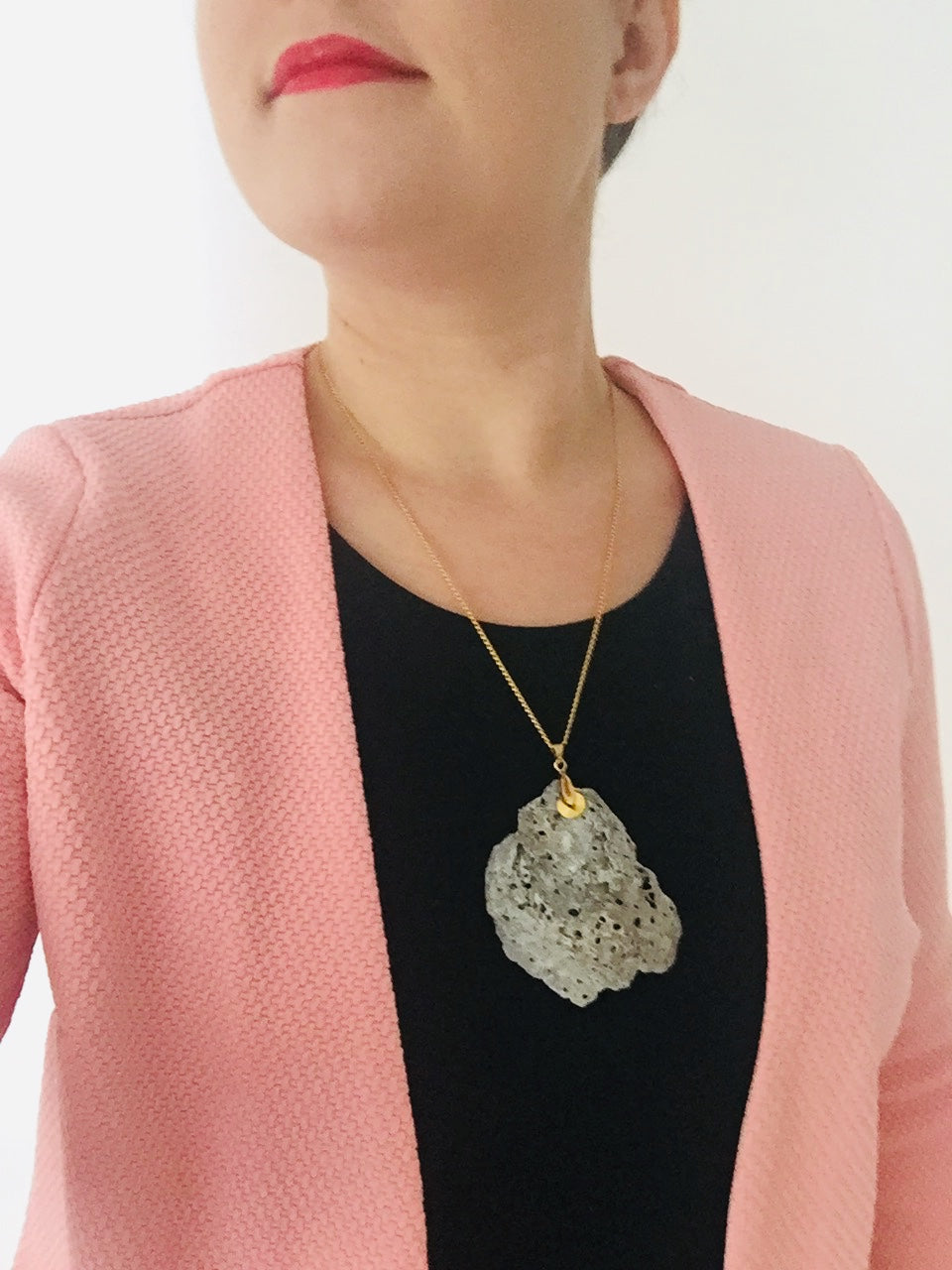 Oyster Shell Necklace "Frida"