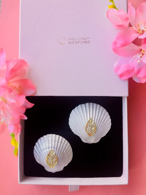 Brooch Set "Devotion"