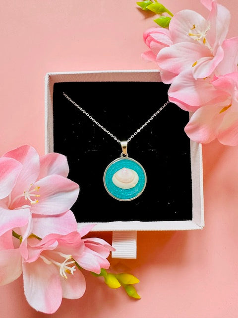 Seashell Shine Necklace - Turquoise/Silver