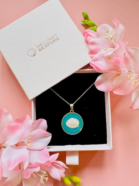 Seashell Shine Necklace - Turquoise/Silver