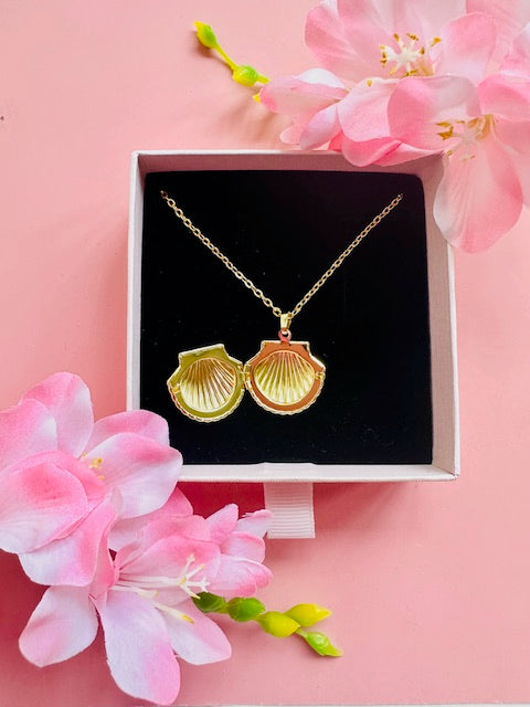 Necklace "Secrets of the Sea"